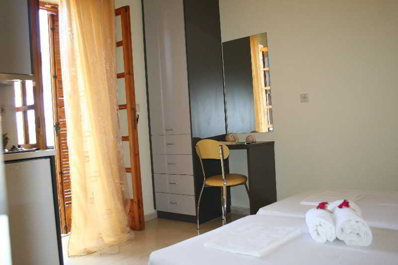 Nikas Rooms & Apartments Stoúpa Exterior foto